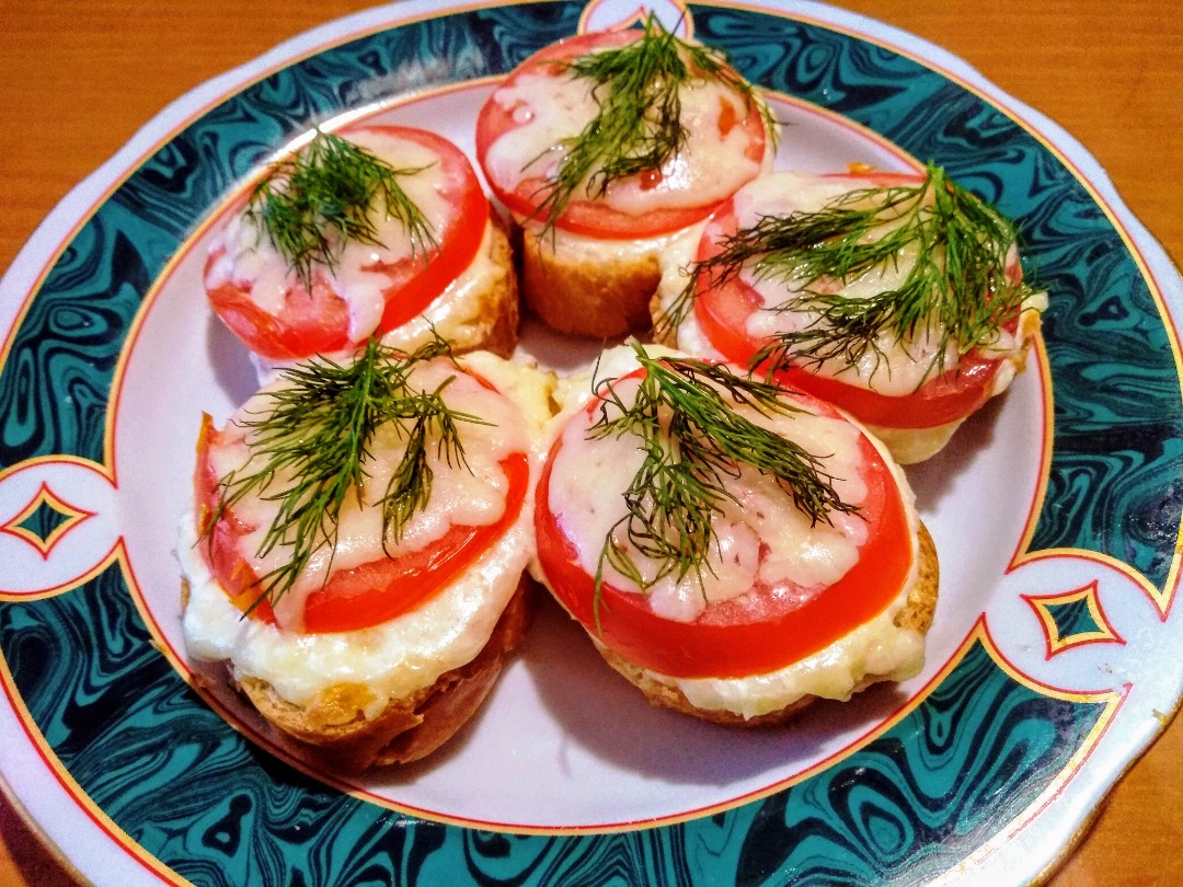 Горячие бутерброды с помидорами, рецепт приготовления