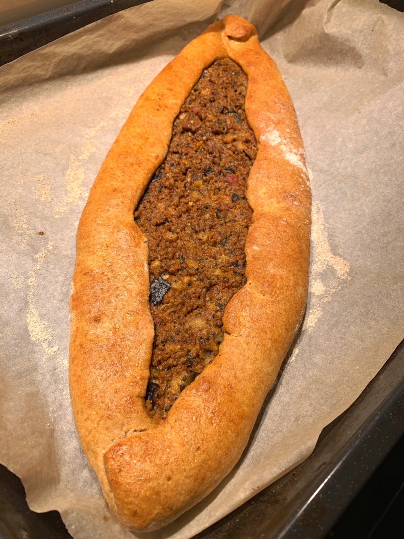 Пиде с мясом (Kiymali Pide)