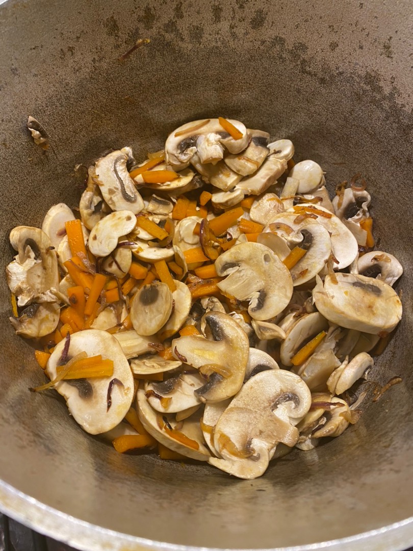 Рецепт солянки с грибами и капустой