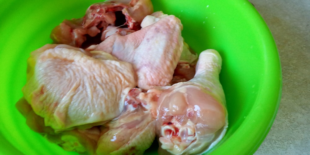 Курица в кефирном маринаде в духовке - 7 пошаговых фото в рецепте