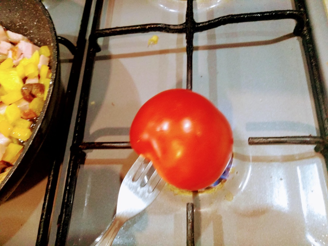 Как легко очистить помидор от шкурки